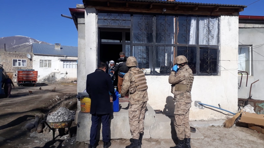 Doğubayazıt’ta yaşlılarımız 