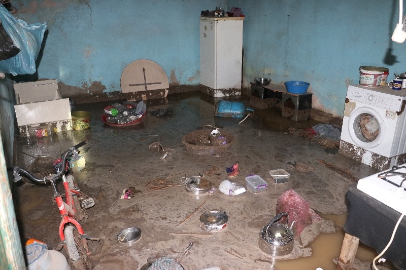 Doğubayazıt Kalecik köyünde sağanak yağmur sonrası meydana gelen sel hasara yol açtı