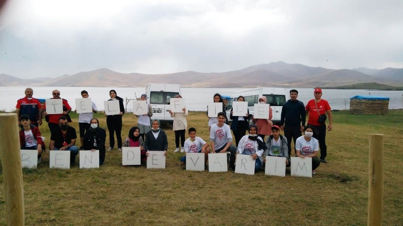 Ağrı Hüseyin Celal Yardımcı Fen Lisesi öğrencileri Balık Gölü'nde izci kampına katıldı