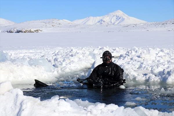 Balık Gölü Festivali atlı kızak ve su altı dalışı ilgi gördü