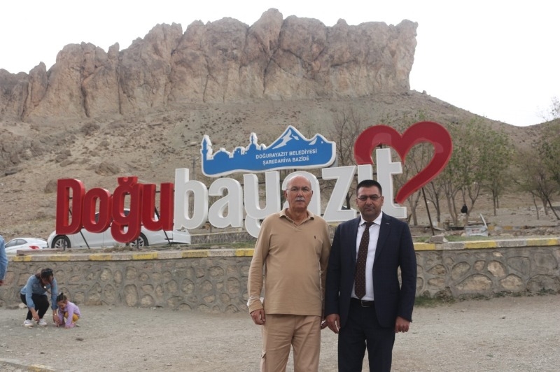 Doğubayazıt’ta “Fuat Sezgin ve İslam Bilimler Tarihi” adlı konferans 