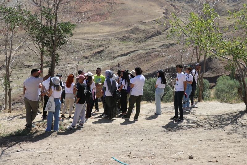 Üniversite öğrencileri Doğubayazıt’ta Ağrı Dağı çevresinde "bilimsel gezi"ye çıktı
