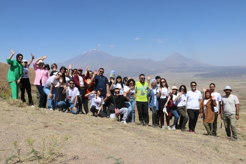 Üniversite öğrencileri Doğubayazıt’ta Ağrı Dağı çevresinde "bilimsel gezi"ye çıktı
