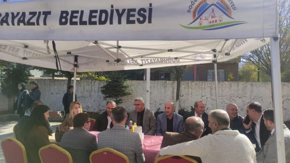 Doğubayazıt Savaş Ay Anadolu Lisesi öğrencilerinin Filistin’e destek kermesi