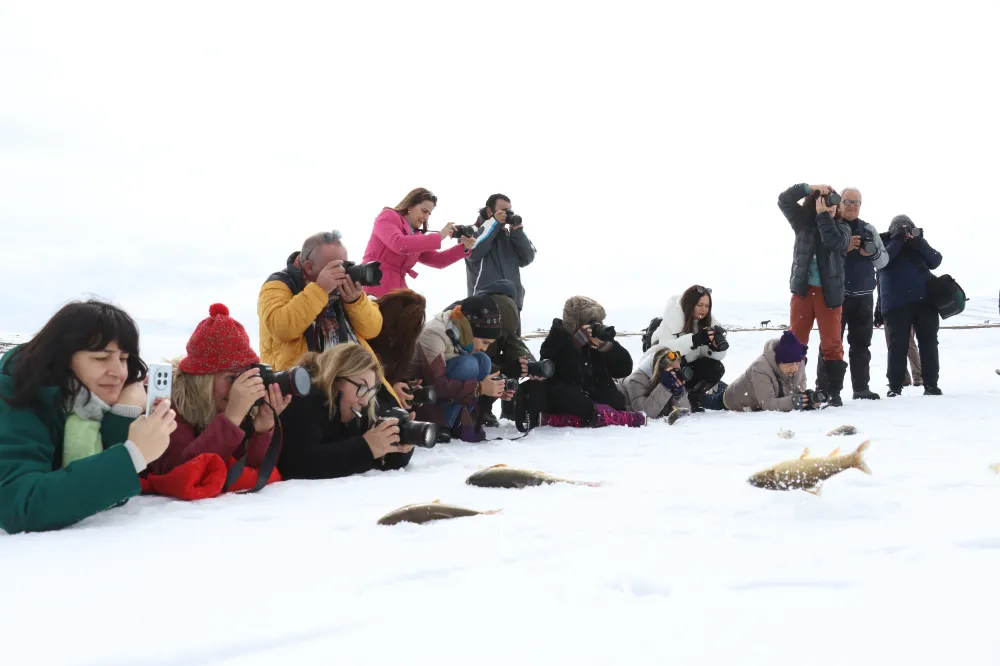 Ağrı'nın karla kaplı güzellikleri fotoğraf tutkunlarını ağırlıyor