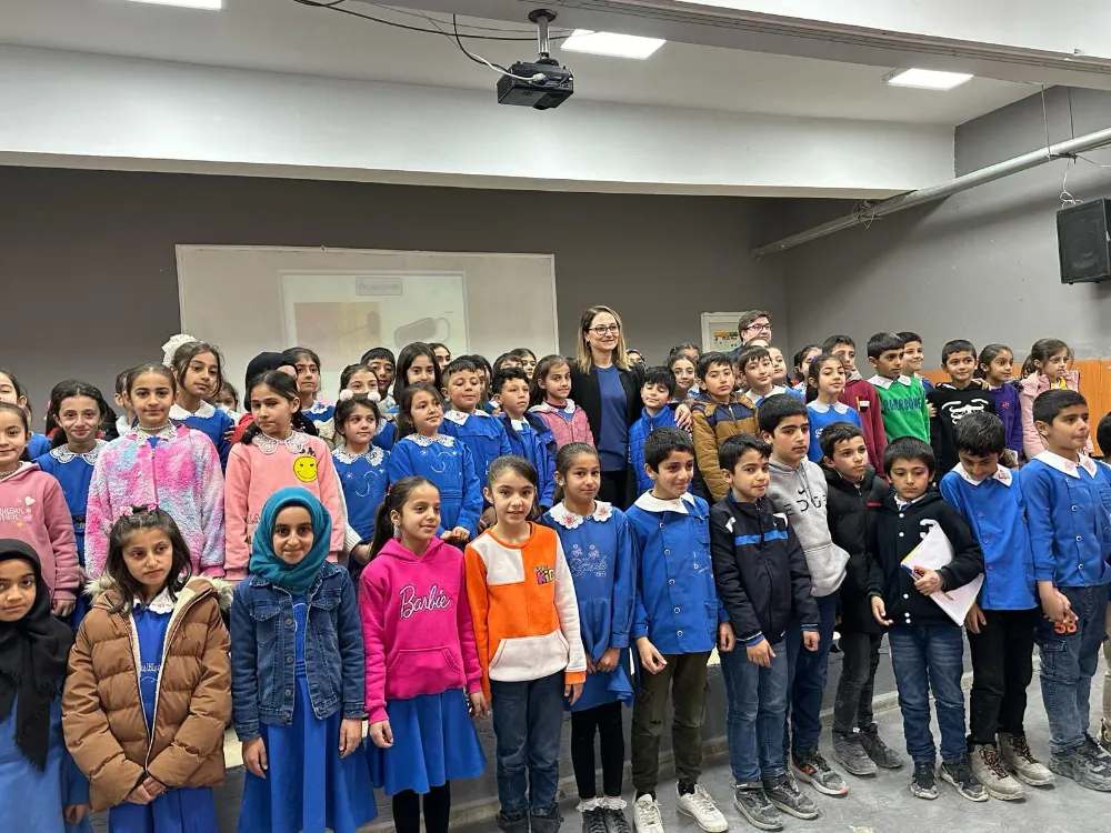 Doç. Dr. Müjde ERYILMAZ TÜBİTAK Bilim söyleşisi kapsamında Doğubayazıt'ta 