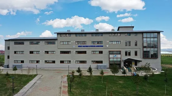 AİÇÜ MERLAB, Reakreditasyon Denetim Sürecini Başarı ile Tamamladı