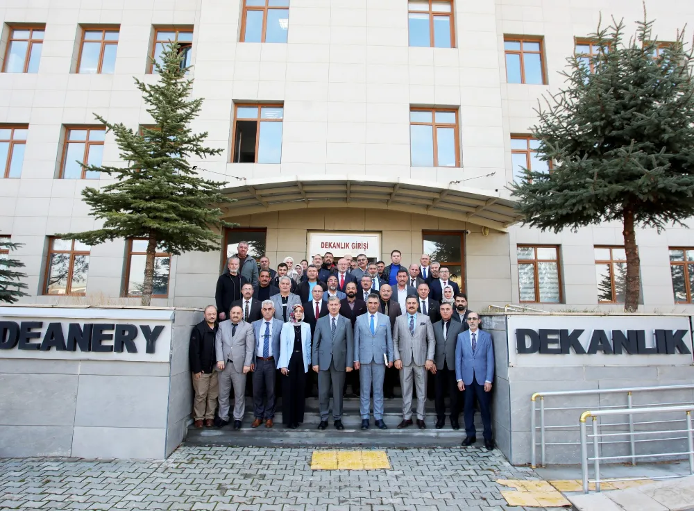 Prof. Dr. Gülçin, İdari Personel ile Bir Araya Geldi