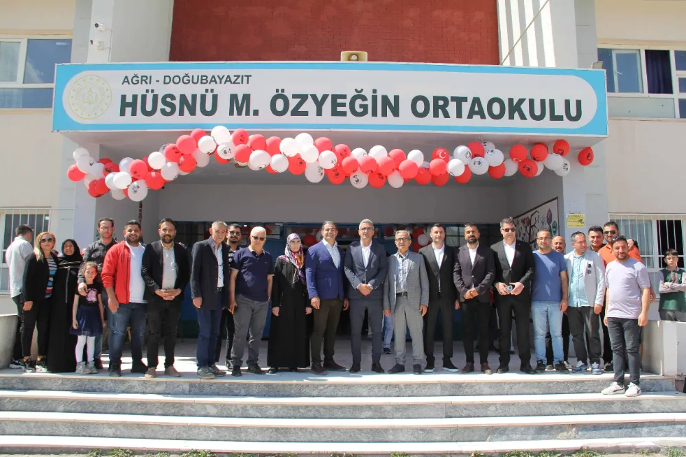 Hüsnü M. Özyeğin Ortaokulu