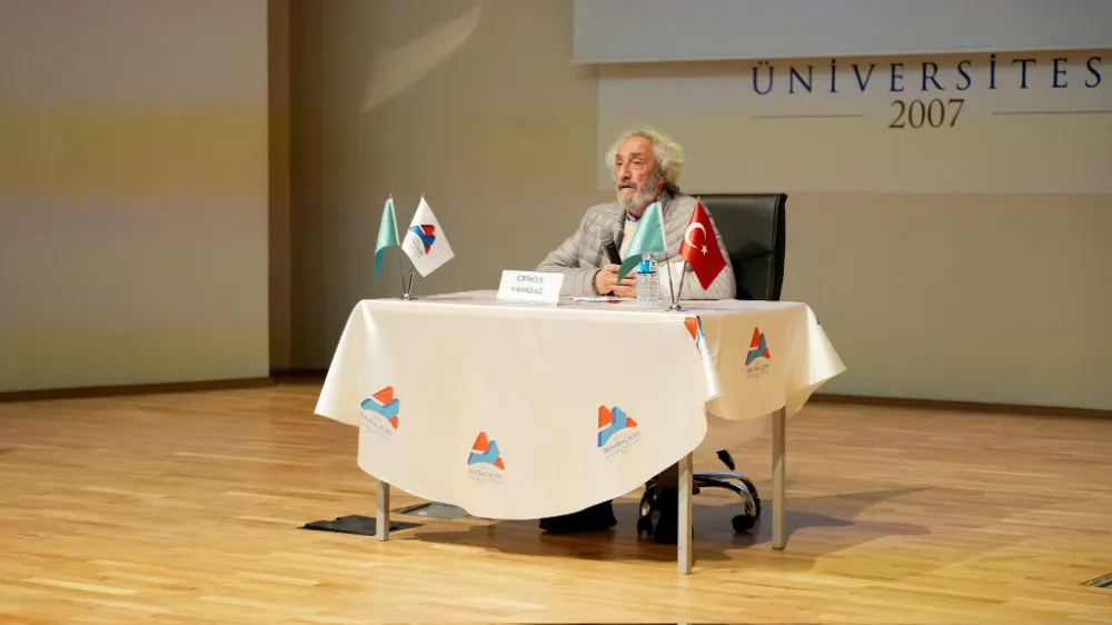 Yazar ve Fotoğraf Sanatçısı Çerkes Karadağ, AİÇÜ