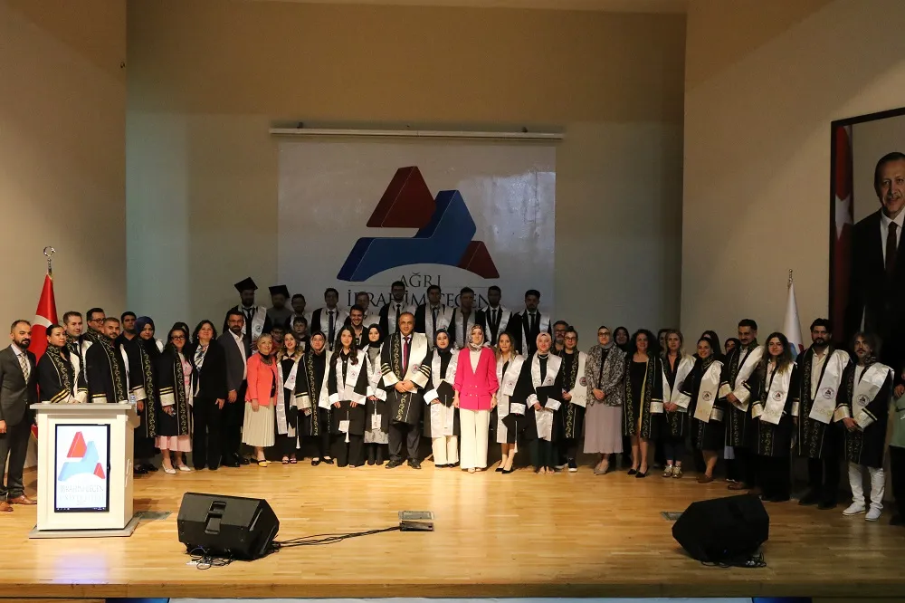  AİÇÜ Tıp Fakültesi Mezuniyet Töreni Düzenlendi