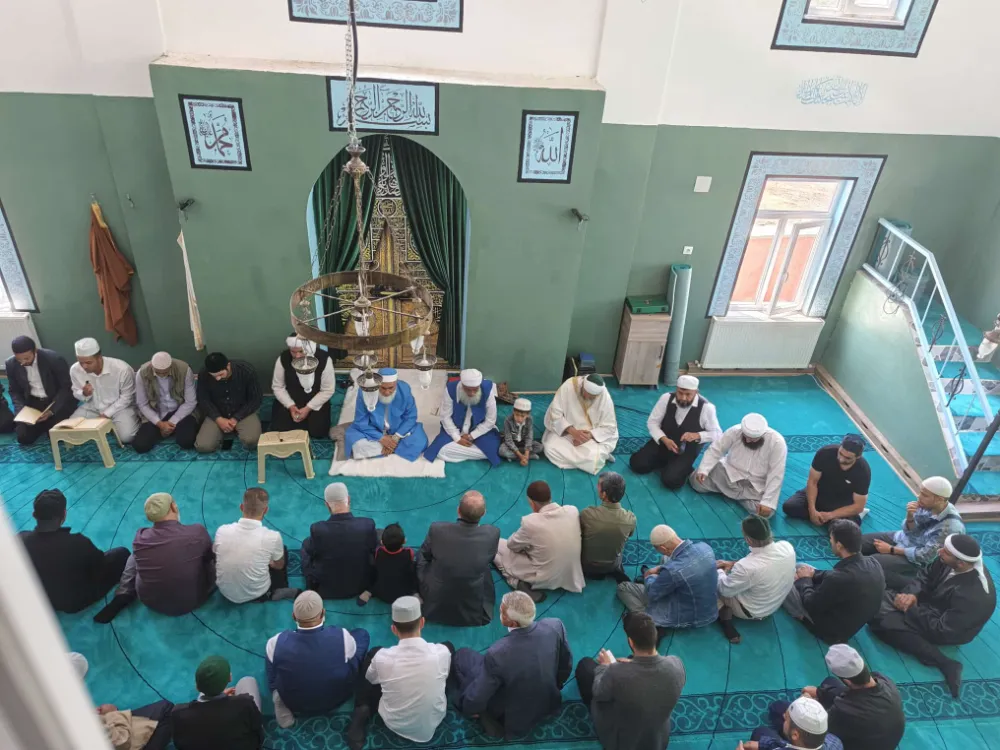 HALİS ÖZCAN CAMİİ DUALARLA İBADETE AÇILDI