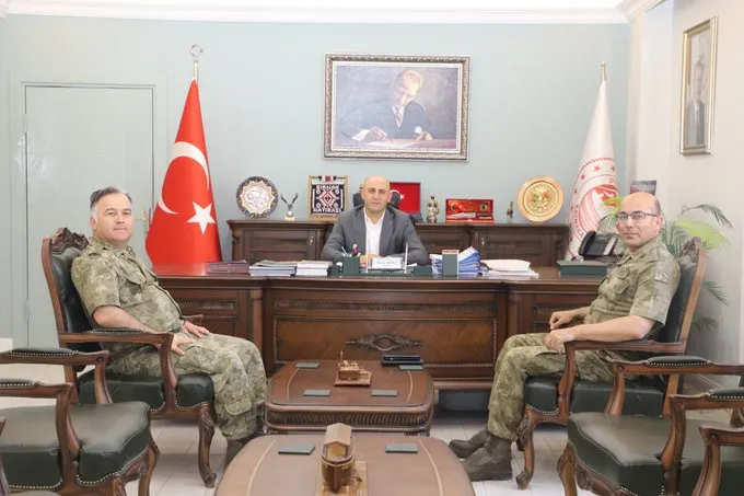 Kaymakam Ekinci, Piyade Albay Ahmet Hastaoğlu ve Piyade Albay Erdal Şahin