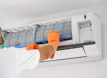 İşverenler dikkat!  Klima bakımı yasal bir zorunluluk! -Sıcak havalarda arabaya bindikten sonra klimalar hemen çalıştırılmamalı