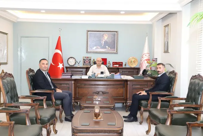 Doğubayazıt Sosyal Güvenlik Kurumu (SGK) Müdürü Kadir Dursun göreve başladı. 