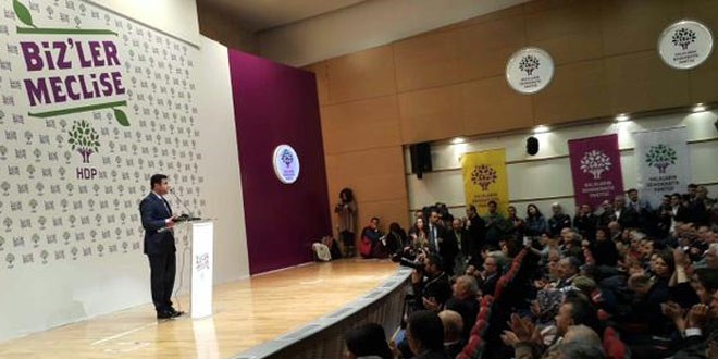 HDP adaylarını ve seçim şarkısını tanıttı